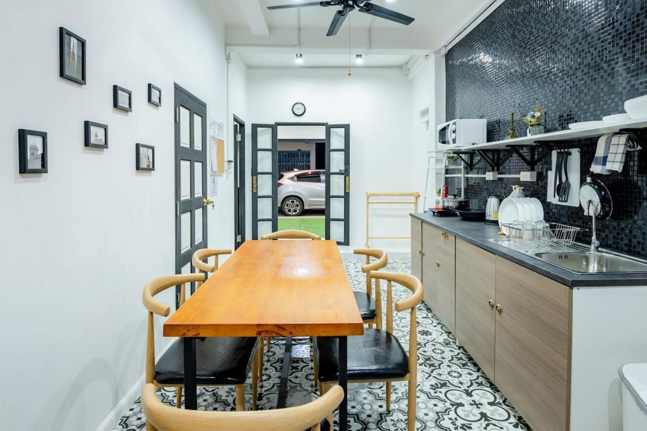 Mein Haus B @Bangpo Bangkok Buitenkant foto